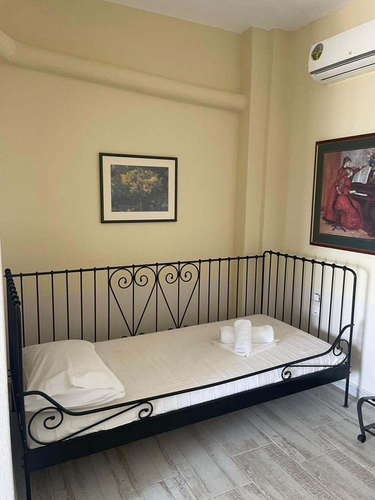 Axion Esti Apartments 스코펠로스 타운 객실 사진